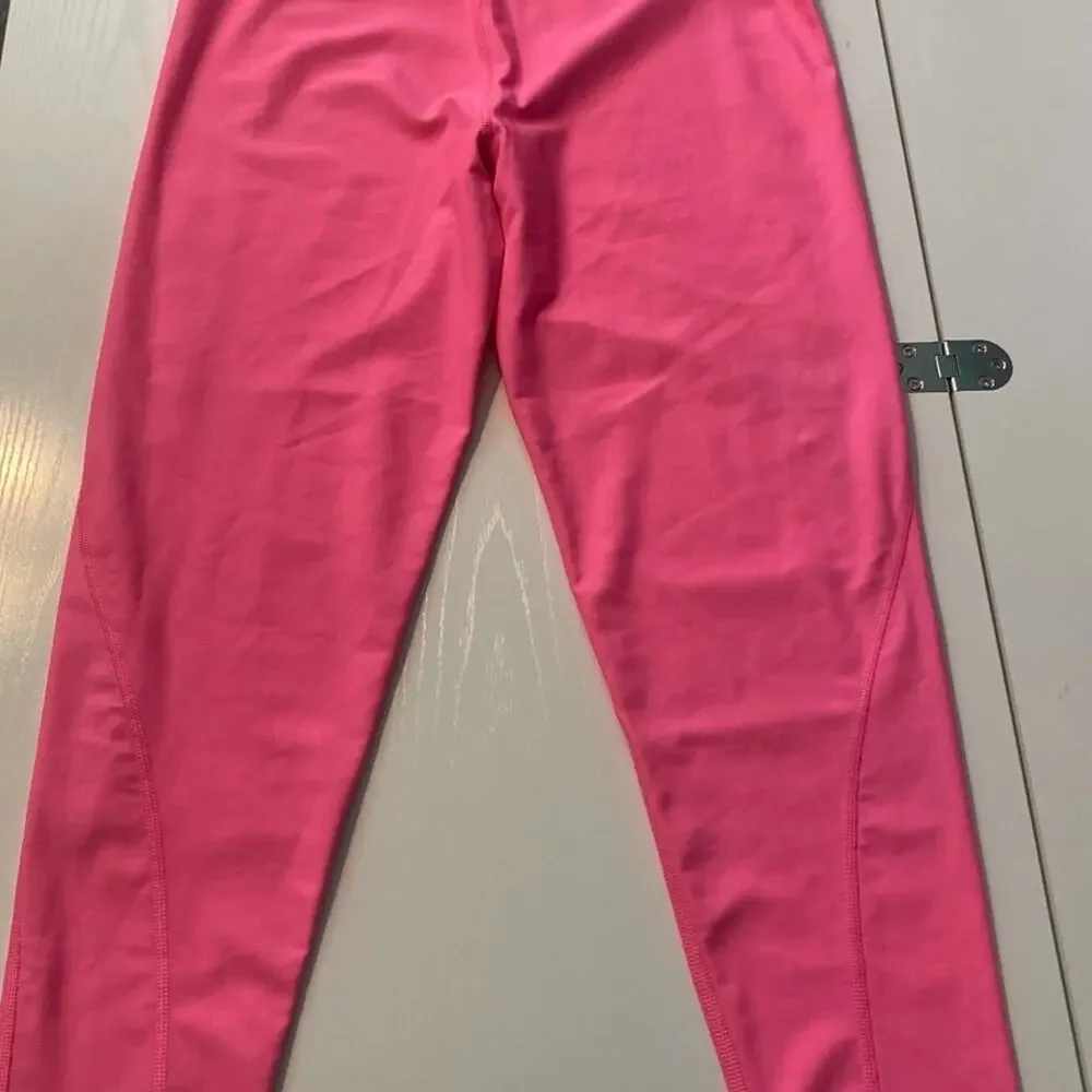 Hot Pink Youth large Under Armour leggings